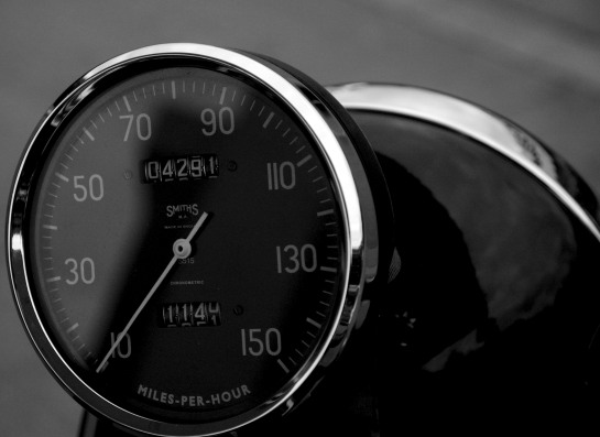 The iconic Vincent-HRD 150mph speedometer....don't you just love it!